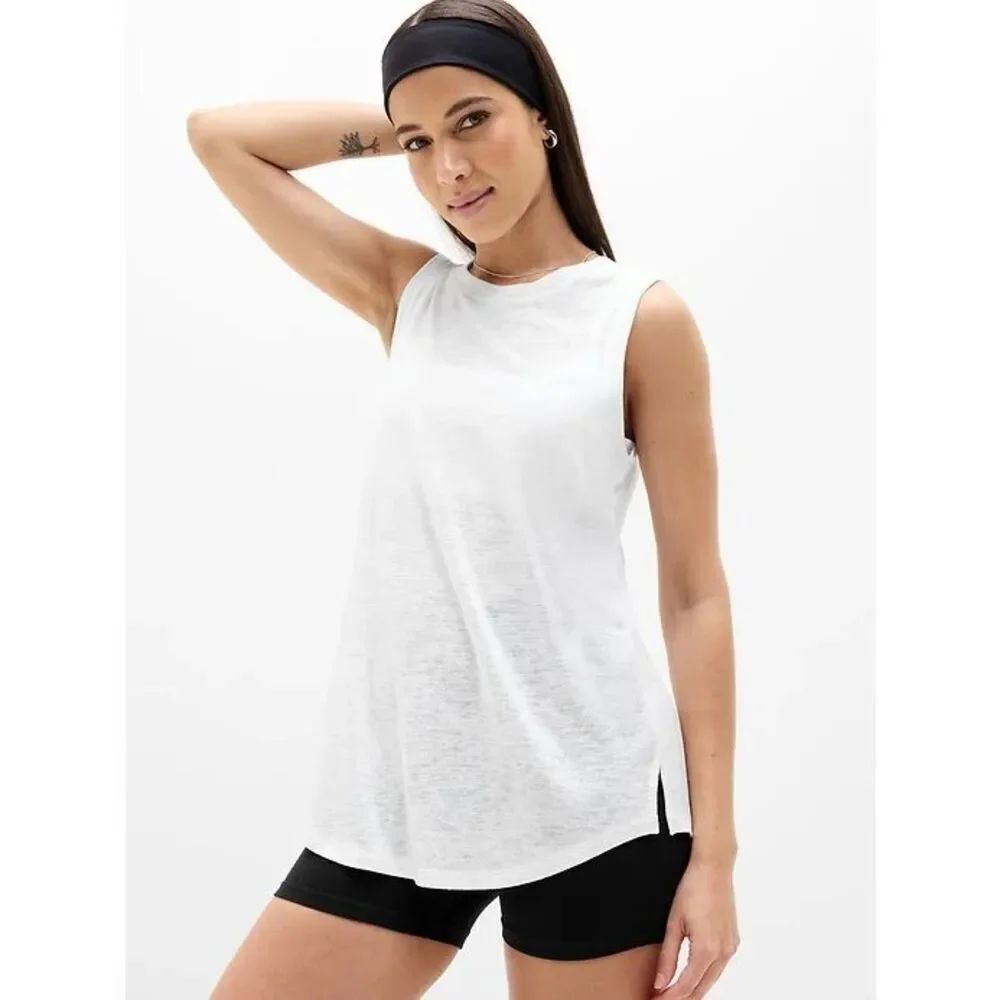 ✨Athleta Breezy White Sz Large Tank✨